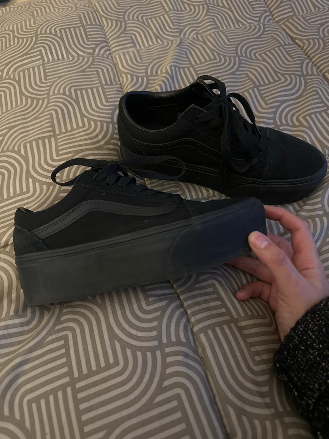 Customer photo review of Zapatilla Vans Old Skool Stackform Mujer Mono Negro