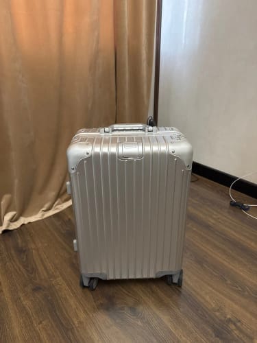 Customer photo review of MATCHIGO - VALISE EN ALUMINIUM