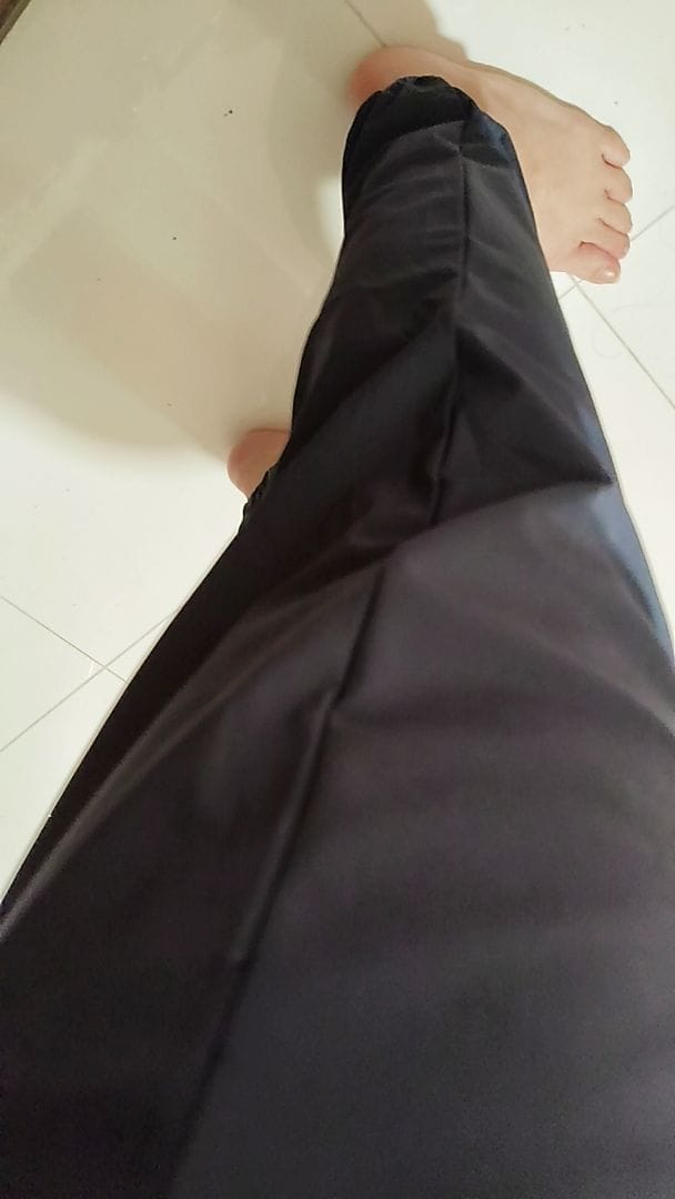 Customer photo review of Ultra Cooling Jogger Pants