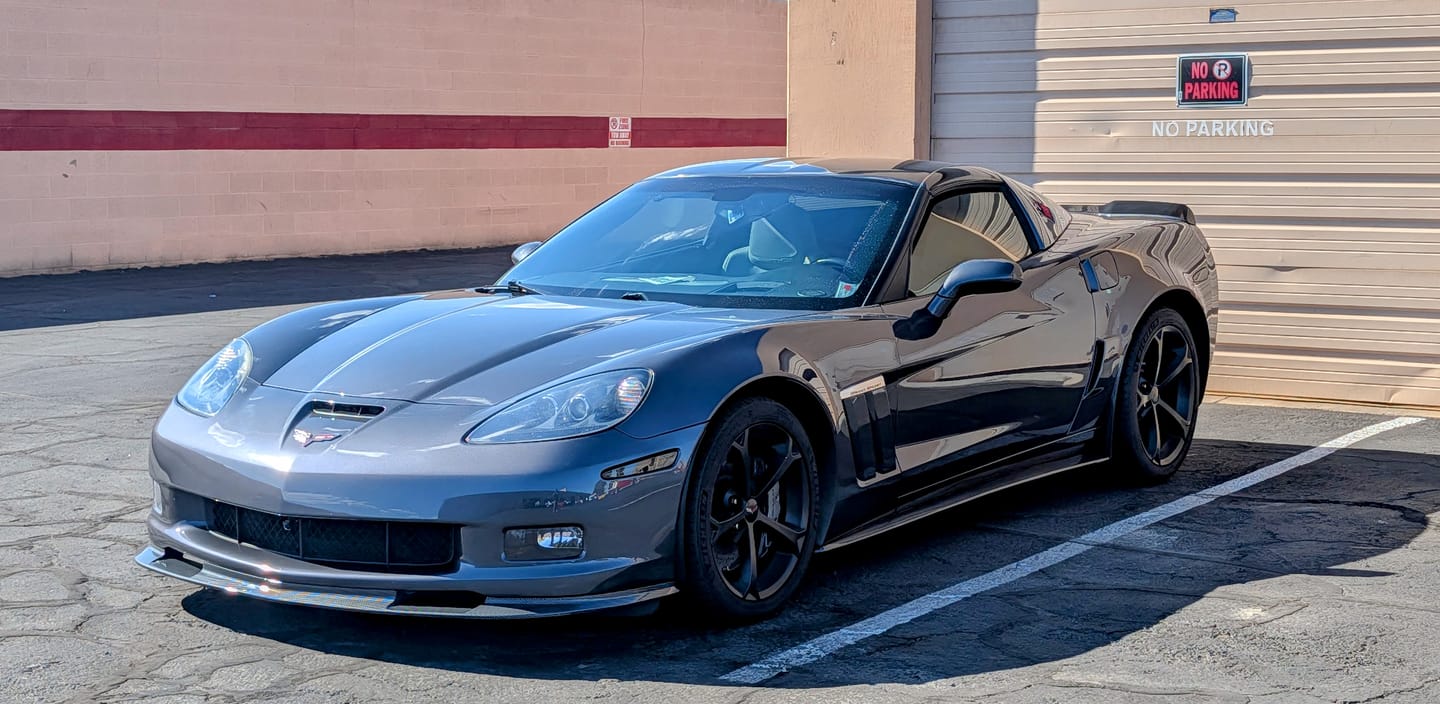 Customer photo review of Chevrolet Corvette C6 Grand Sport / Z06 Full Aero Kit