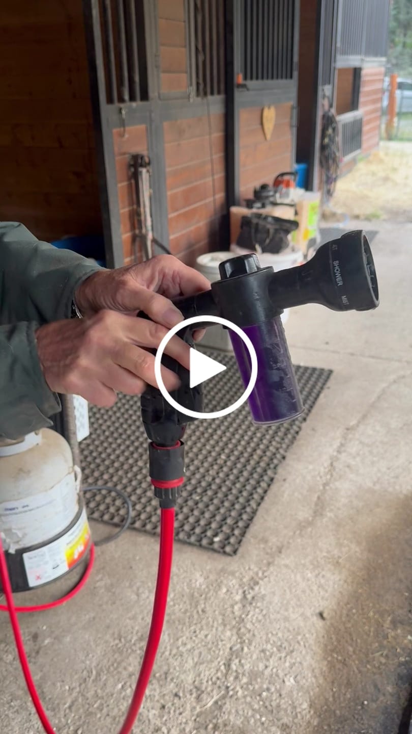 Customer video review of CAMPLUX Dog Washing Hose Attachment for Pet Bathing with Soap Dispenser