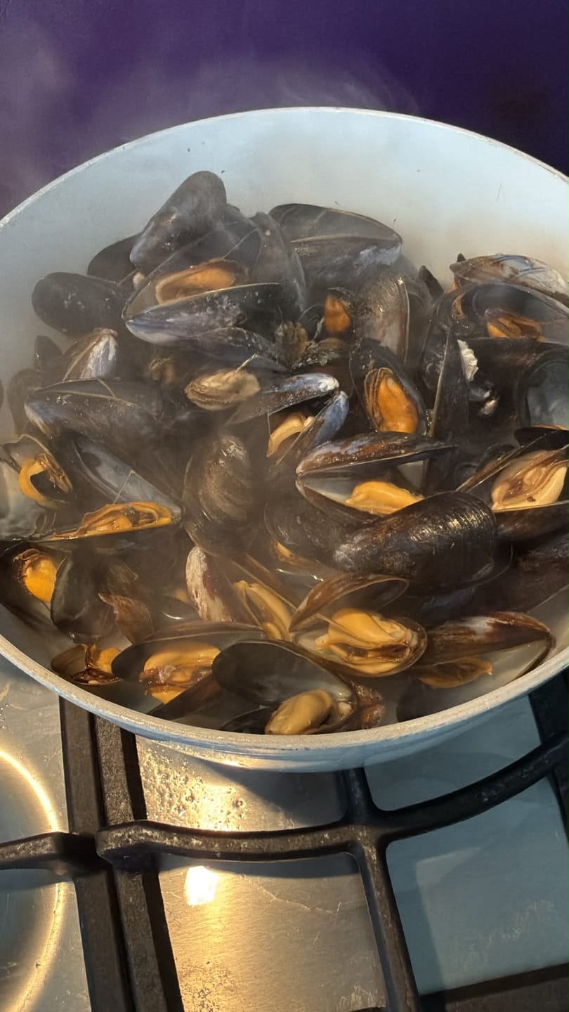 Customer photo review of Fresh Scottish Mussels (2kg)