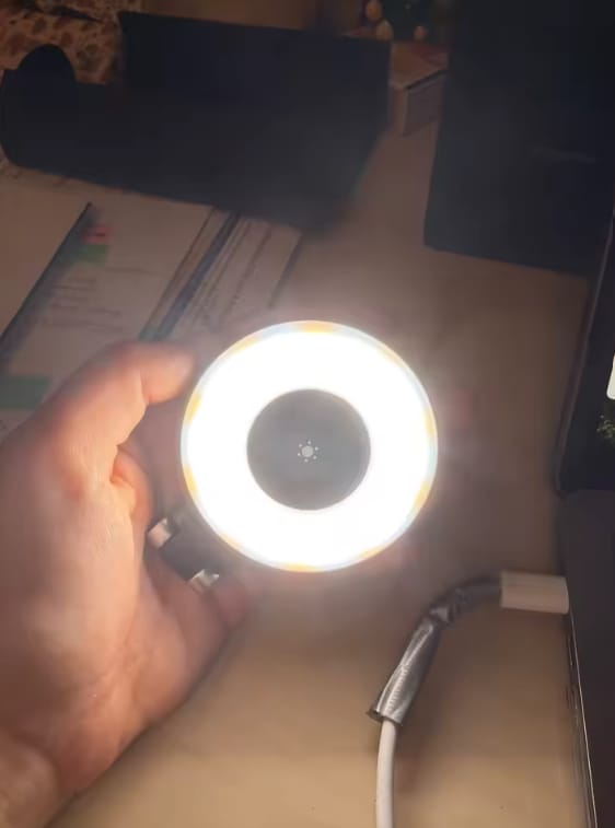 Customer photo review of LUMÉA™- Lampe magnétique pour téléphone 3 en 1