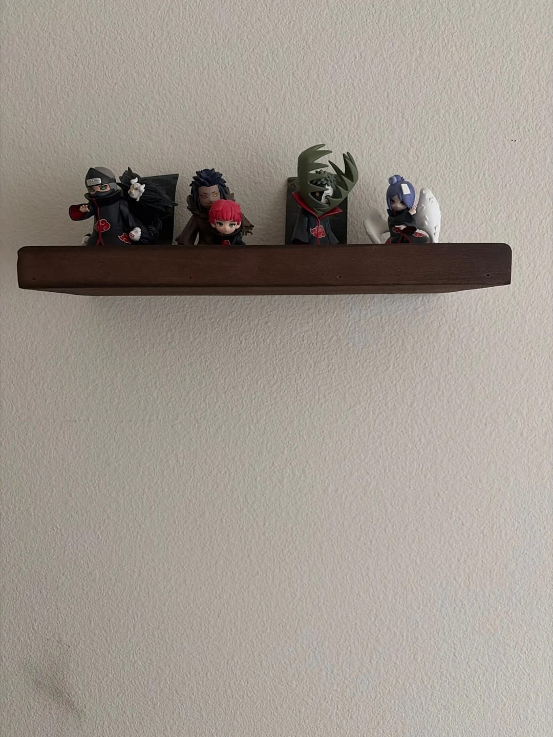 Customer photo review of Juego de 2 Estantes Flotantes de Madera Rústica de Pared Hogaris™