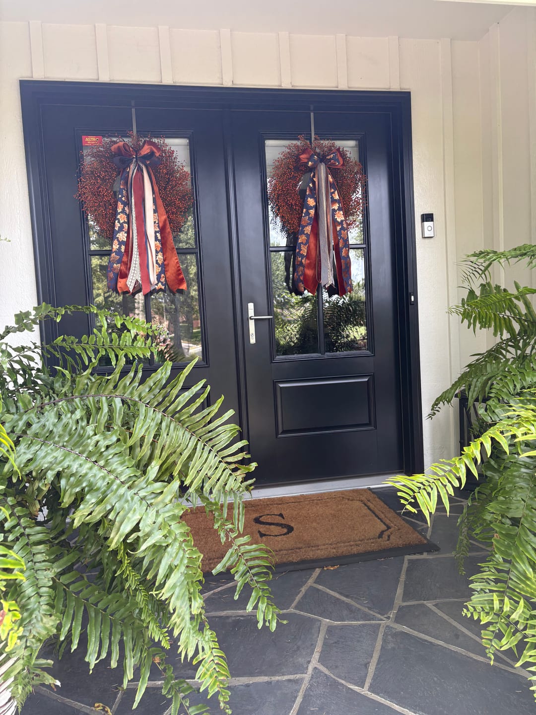 Customer photo review of Maplewood Wreath Ribbon
