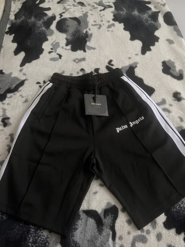 Customer photo review of AVEROX  Short