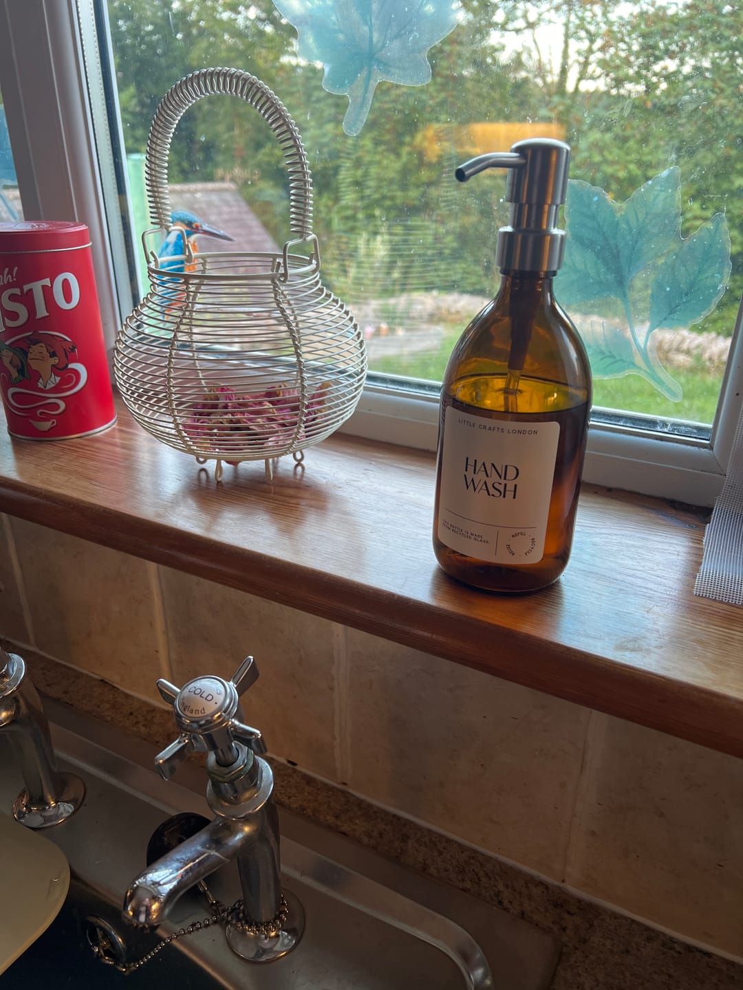 Customer photo review of 500ml Amber Glass Bottle with Metal Pump White Label