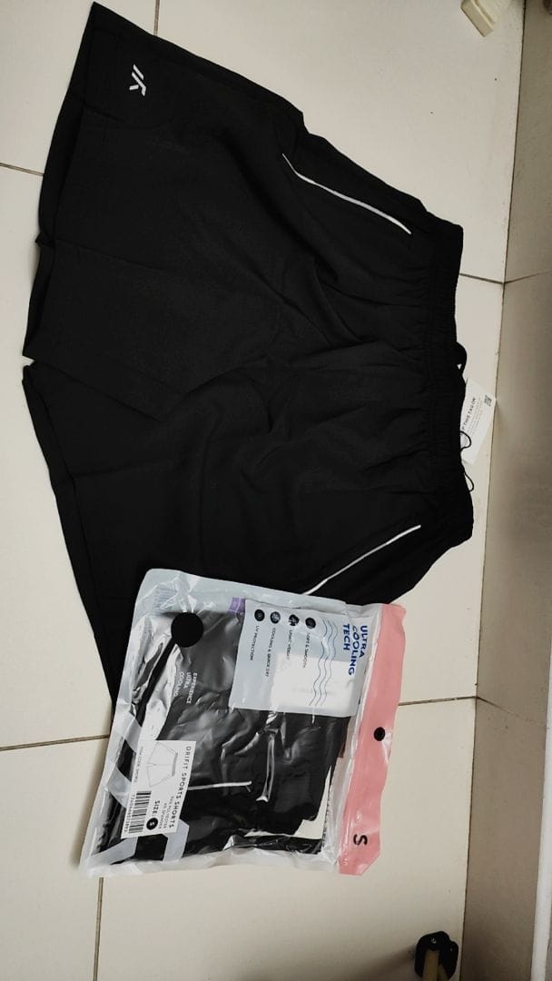 Customer photo review of Dri-Fit Ultra Cooling Sports Shorts With Zippered Pockets
