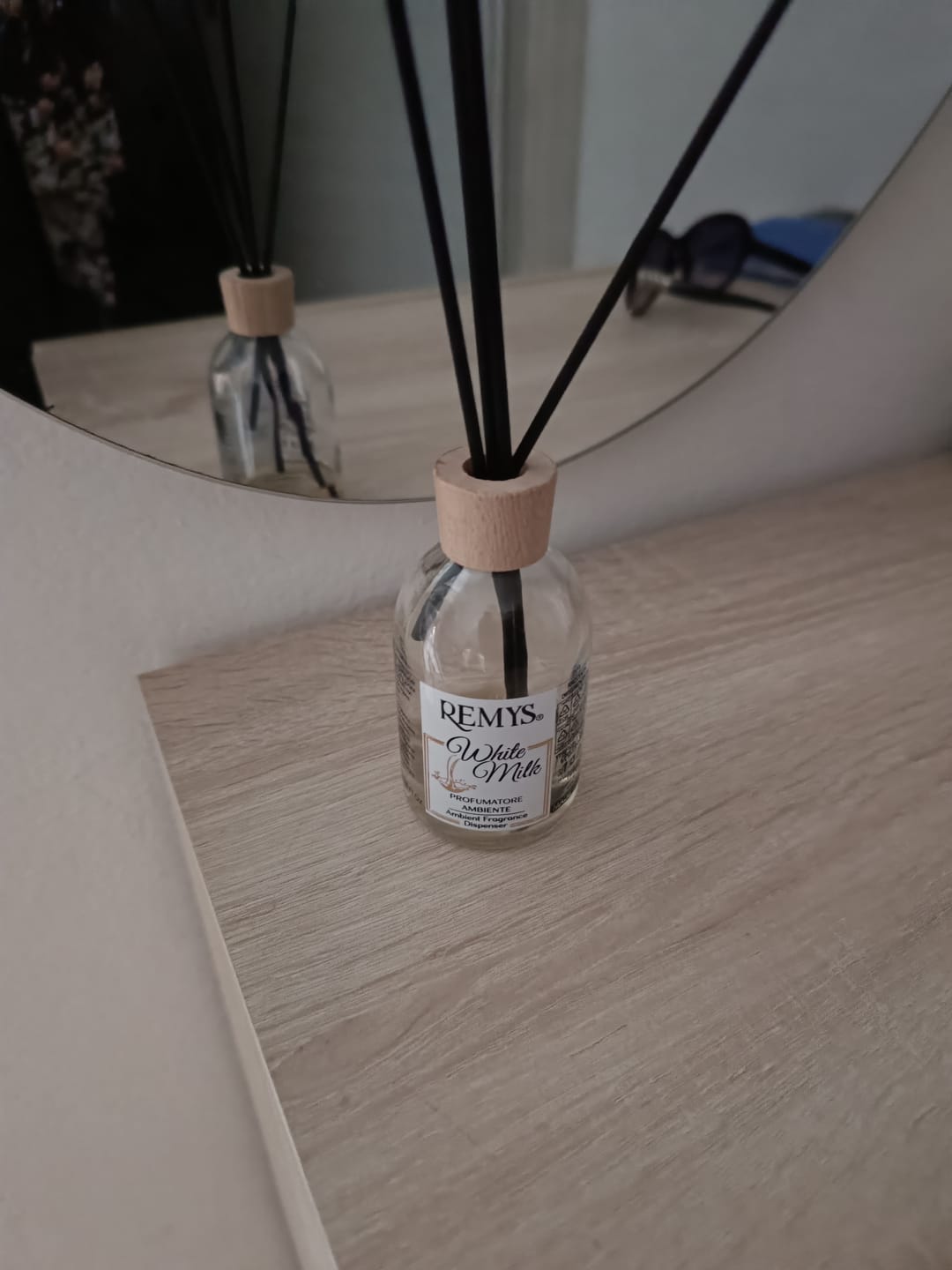 Customer photo review of REMYS® PROFUMI MIKADO AMBIENTE CASA 100ML "BIANCO LATTE"
