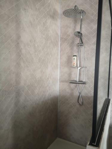 Customer photo review of Panneau Mural Chevron Beige Mat - Salle De Bain - Motif Zellige