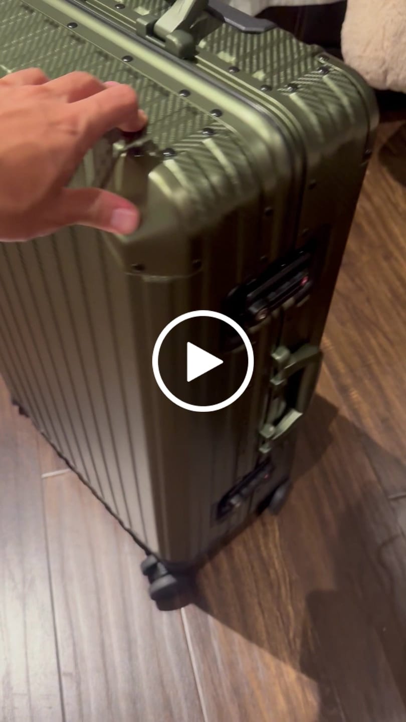 Customer video review of TREVA Aluminum Suitcase Army Green