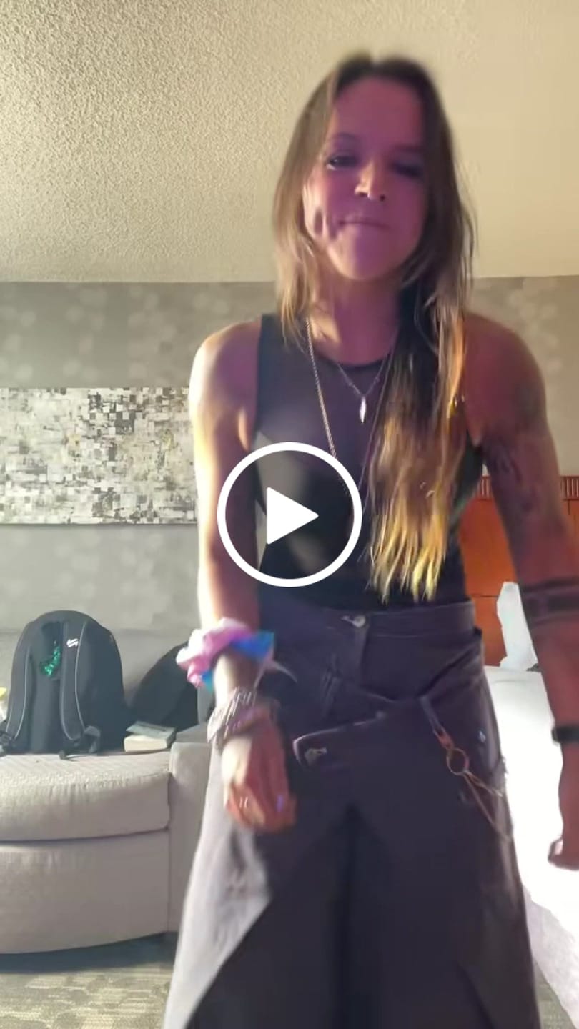Customer video review of Aelfric Eden Wrap Panel Baggy Barrel Pants