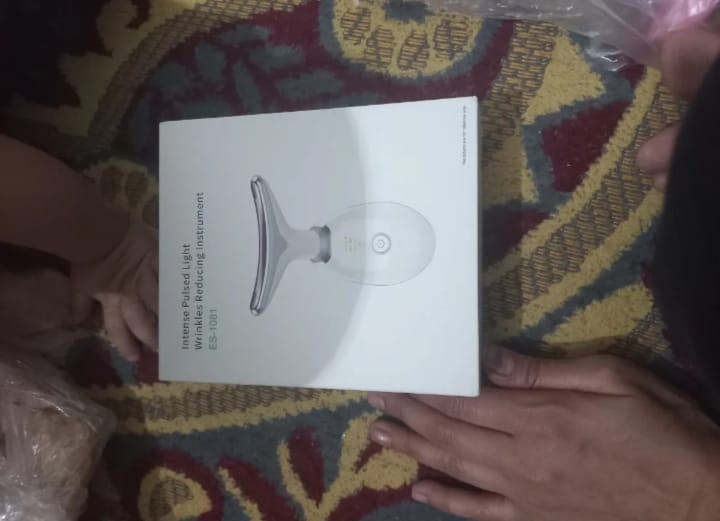 Customer photo review of Face & Neck Lifting Therapy Massager