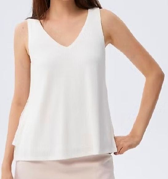 Customer photo review of Chiffon Sleeveless V-Neck Top