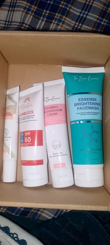 Customer's cardboard box containing the Advance Lip Pigmentation Cream alongside other skincare tubes.