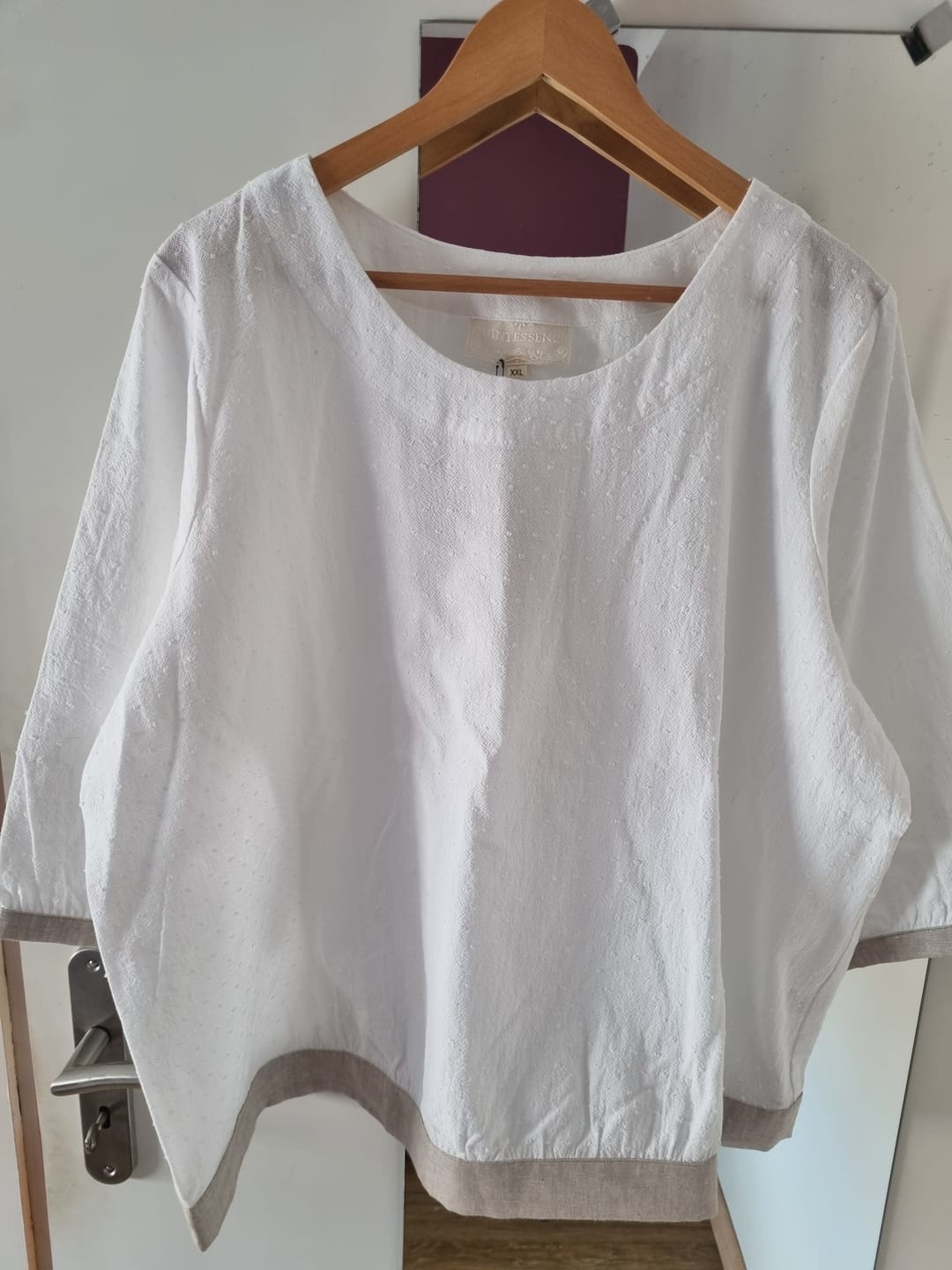 Customer photo review of Blouse Constance — Coton plumetis blanc & bandes lin chiné ficelle