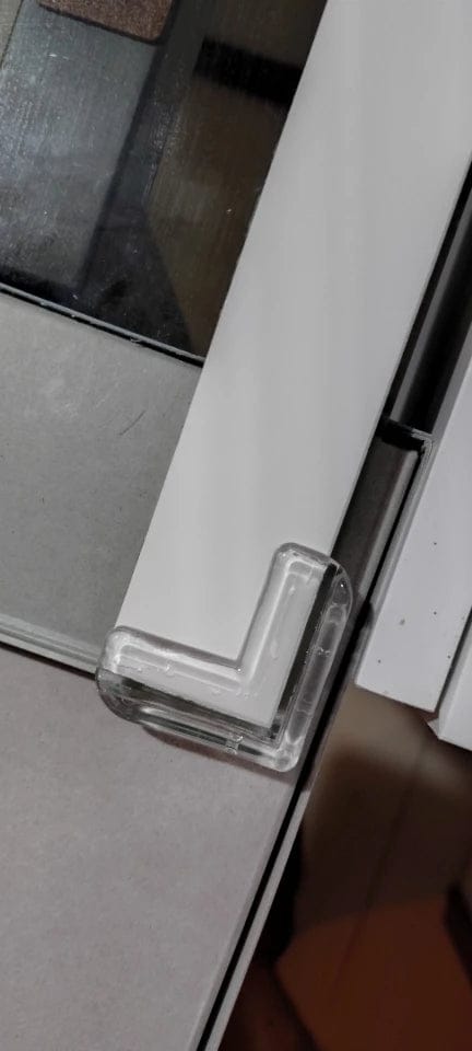 Customer photo review of Silikonska zaštita za ivice i ćošak stola 1+1 GRATIS (20 kom)