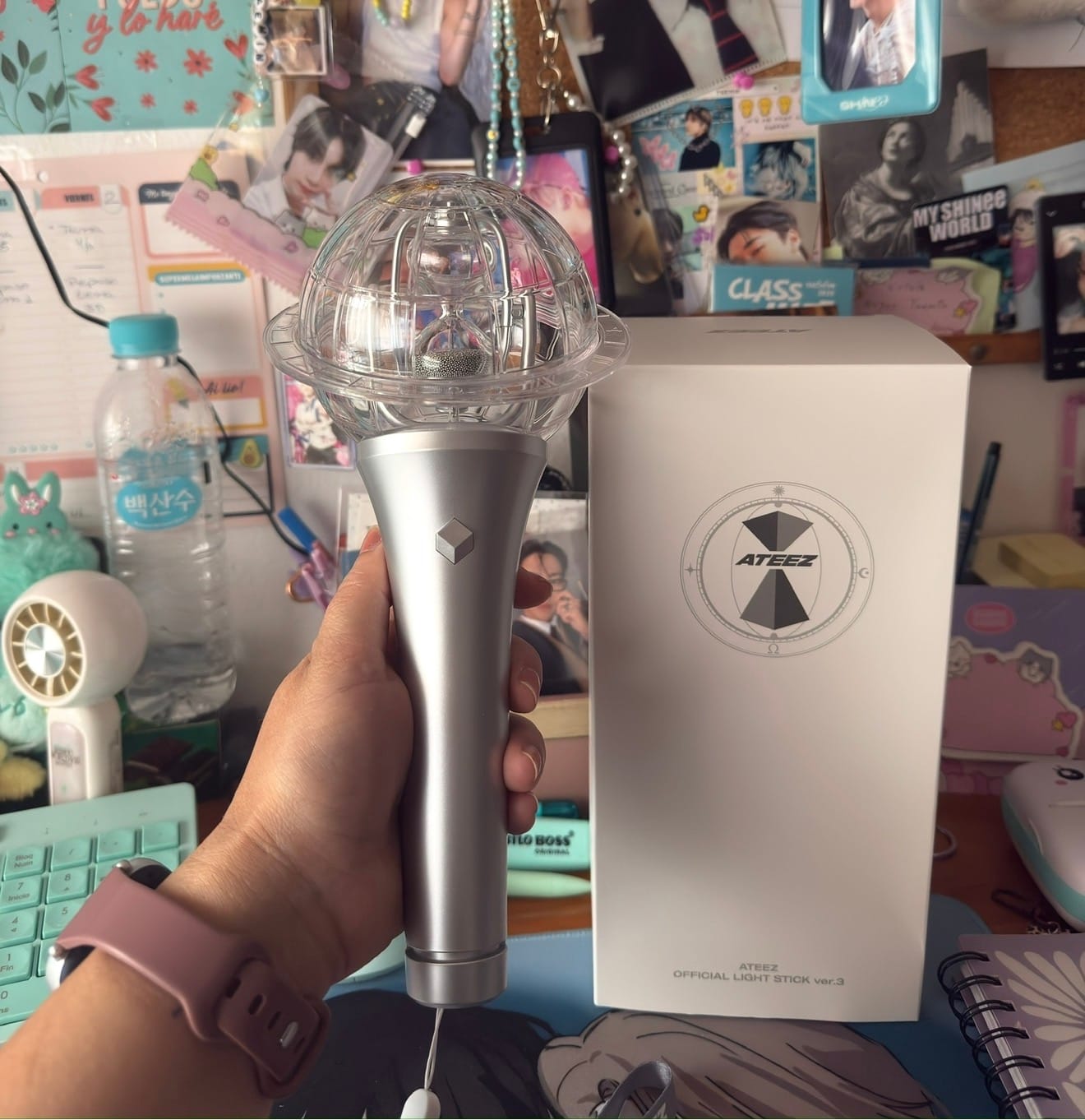Customer photo review of ATEEZ - OFFICIAL LIGHT STICK ver.3 (Online Benefit)