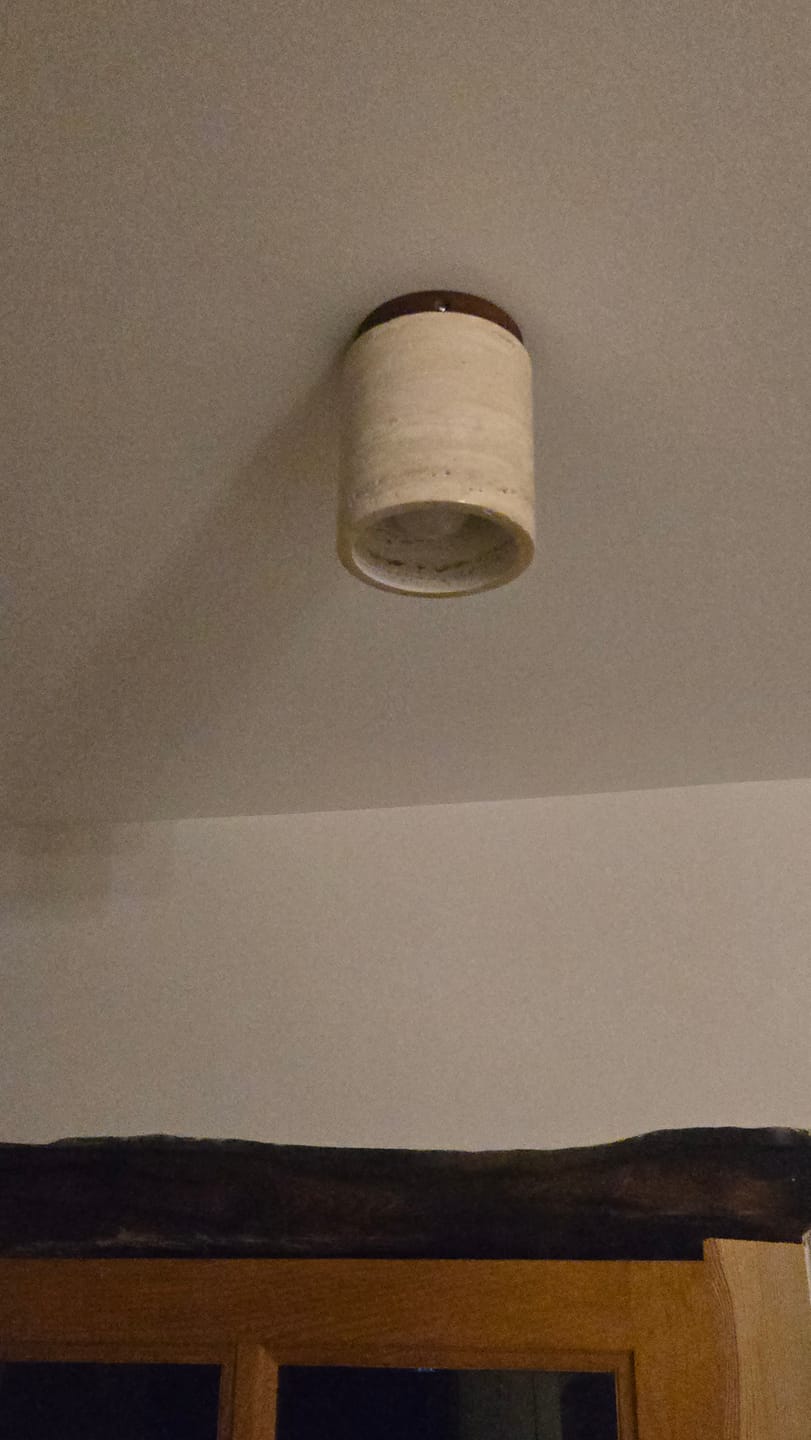 Customer photo review of Spot plafond en travertin & bois | Élégance minérale naturelle