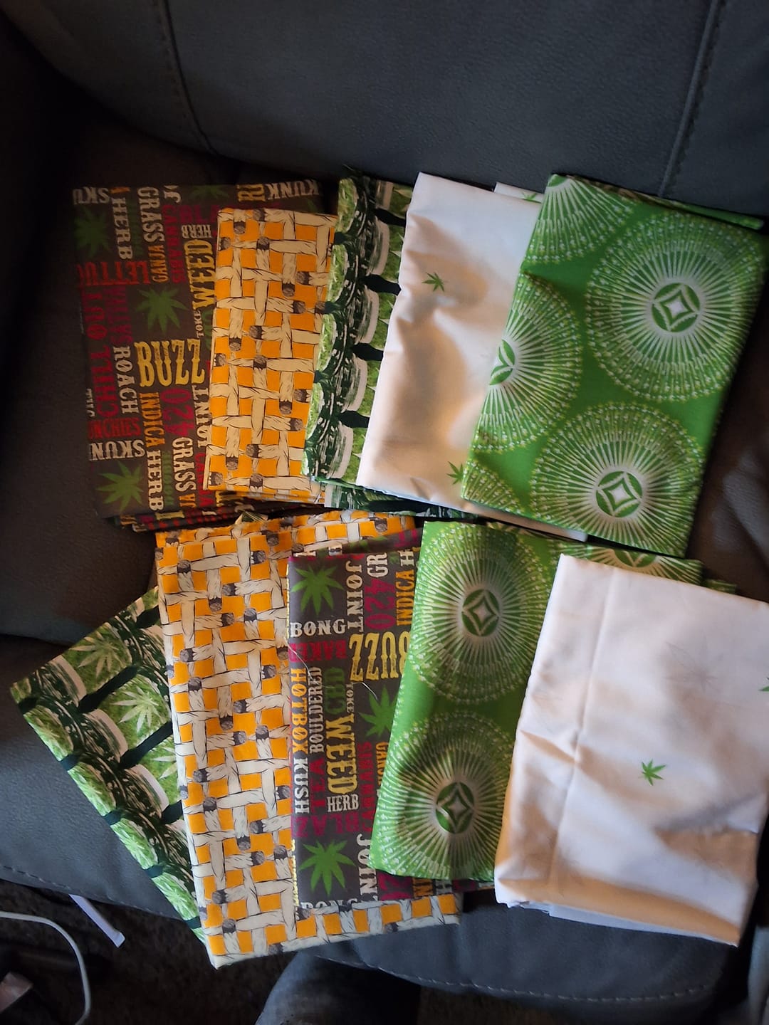 Customer photo review of Marijuana Poly Cotton Blend Bundle – 5 Yards Total