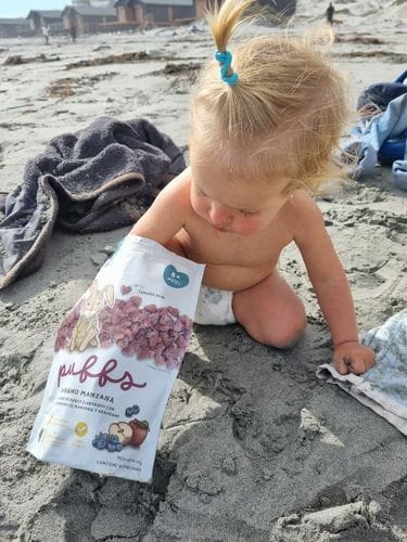 Customer photo review of Puffs Manzana Arándano Familiar