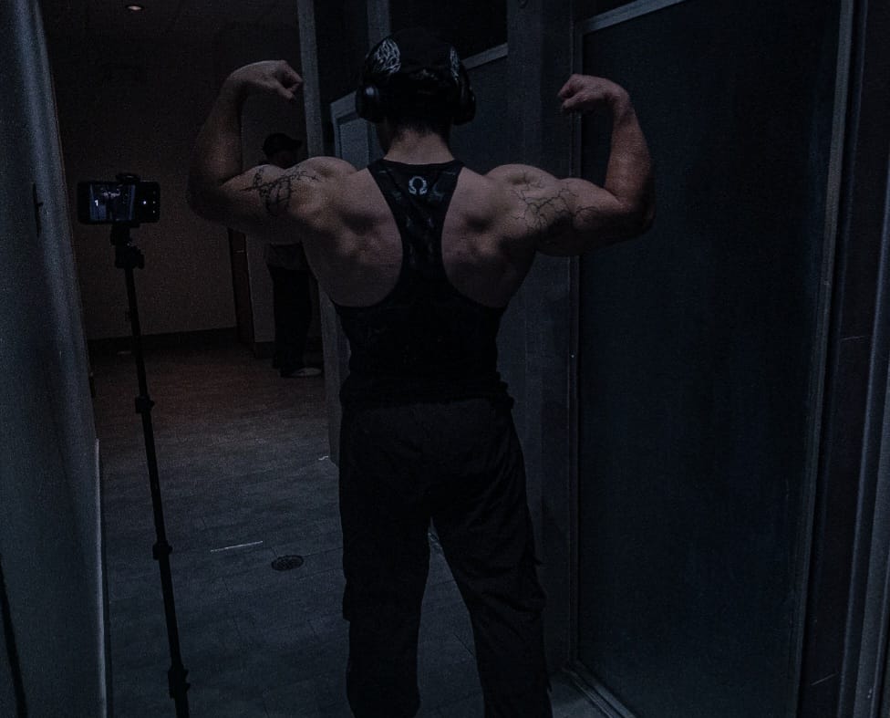 Customer photo review of Wither Skeleton Bodybuilding Stringer [VOID BLACK]