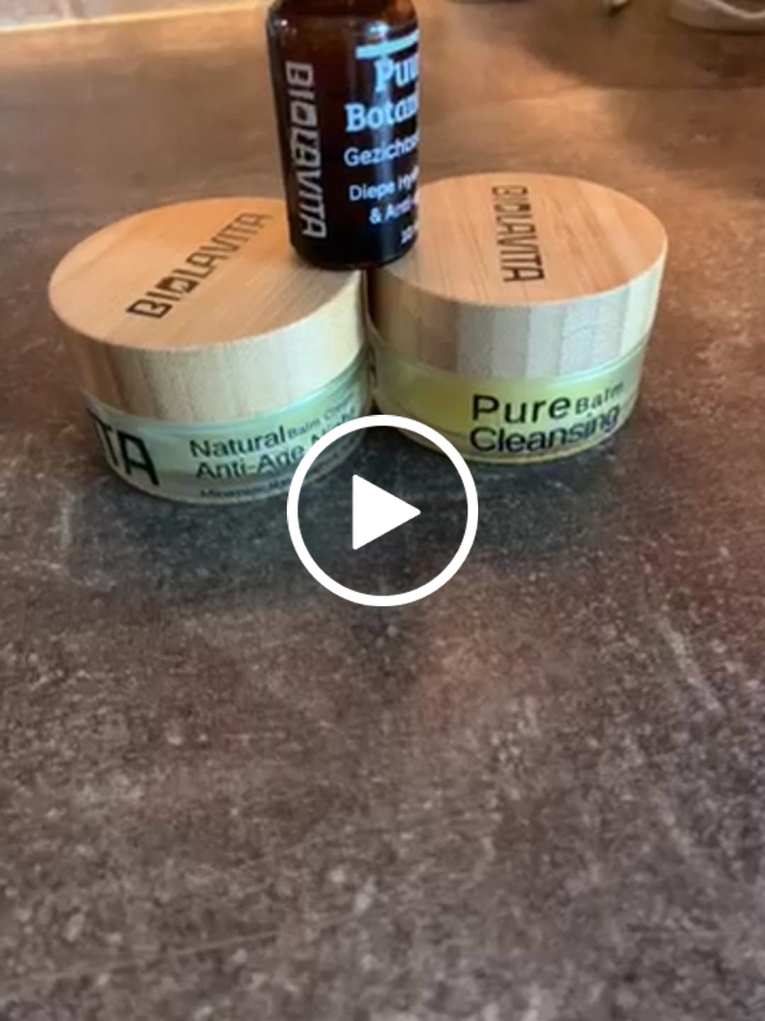 Customer video review of Biolavita Skincare Set Anti-Aging / Glowing