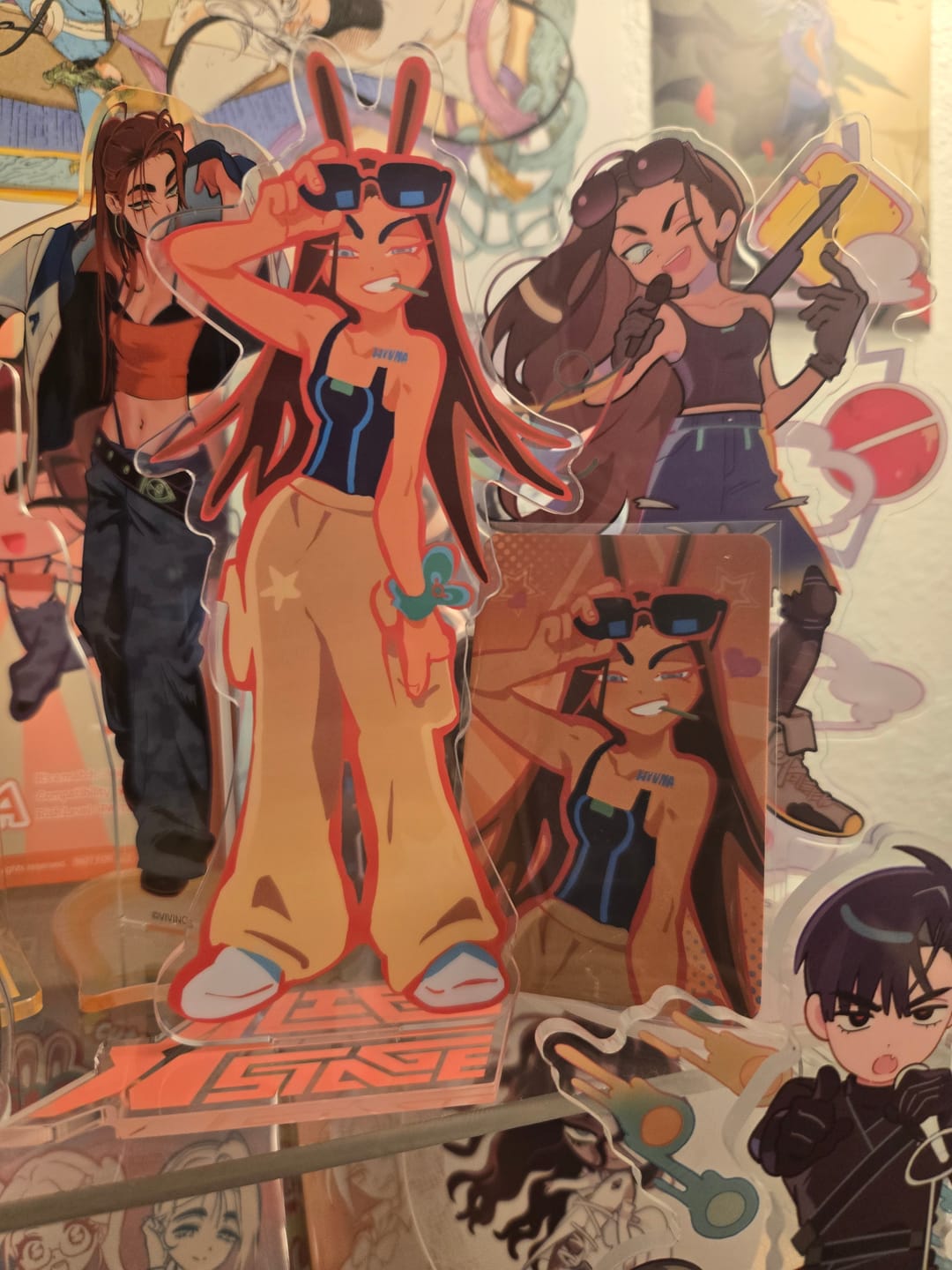 Customer photo review of Alien Stage Rabbit Series Acrylic Standee & Photocard