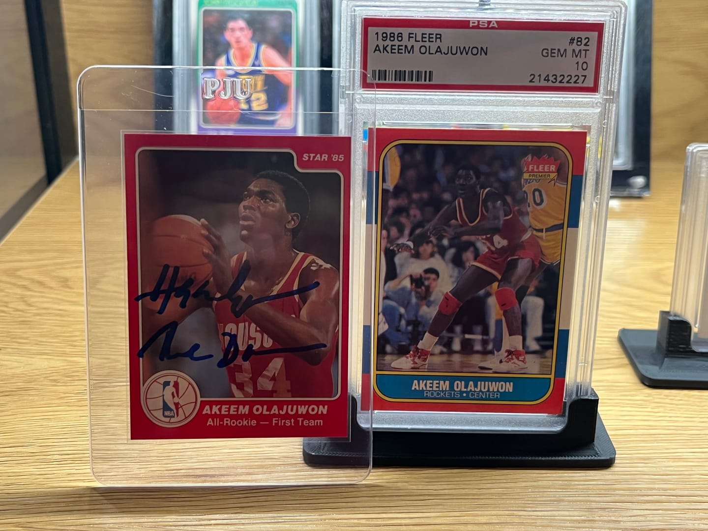 Customer photo review of Hakeem Olajuwon Autograph Signing