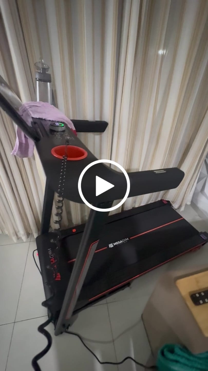 Customer video review of Esteira Ergométrica Elétrica Smart Pace 14km/h | Motor 2.5 HP | Bluetooth |Suporta até 120kg