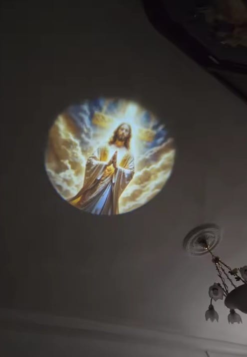 Customer photo review of Licht Christi Projektor