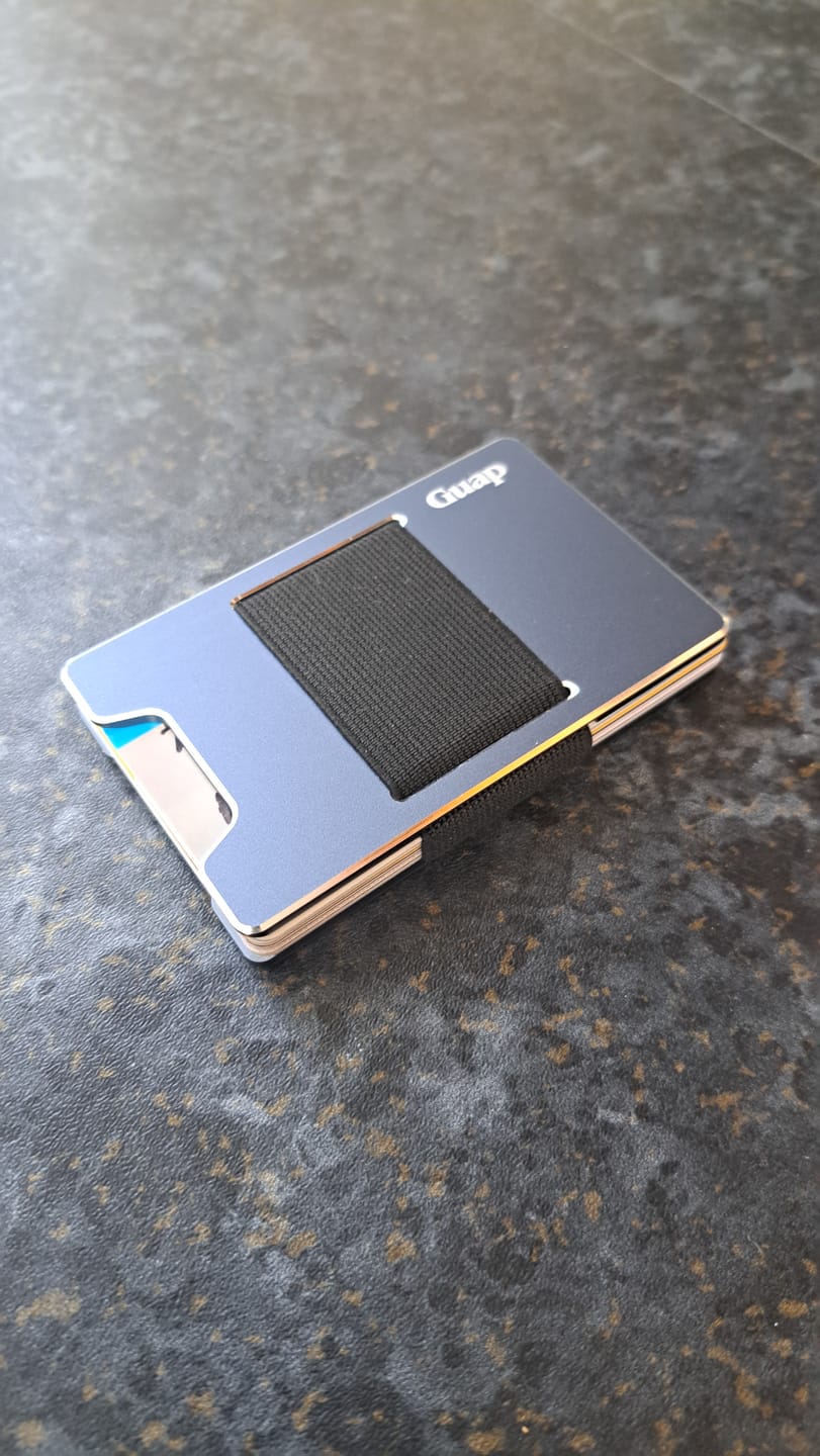 Customer photo review of Guap Smart Wallet