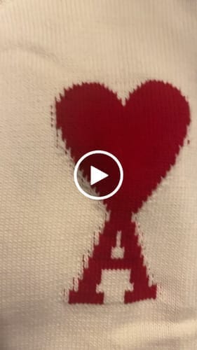 Customer photo review of "Heart" - Sweater