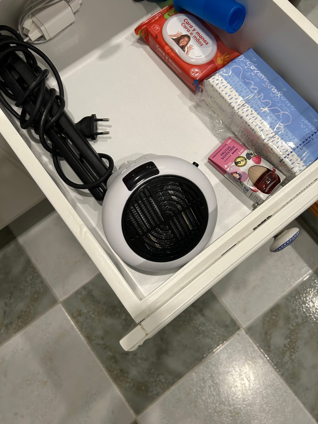 Customer photo review of minicalefactor termocerámico portatil
