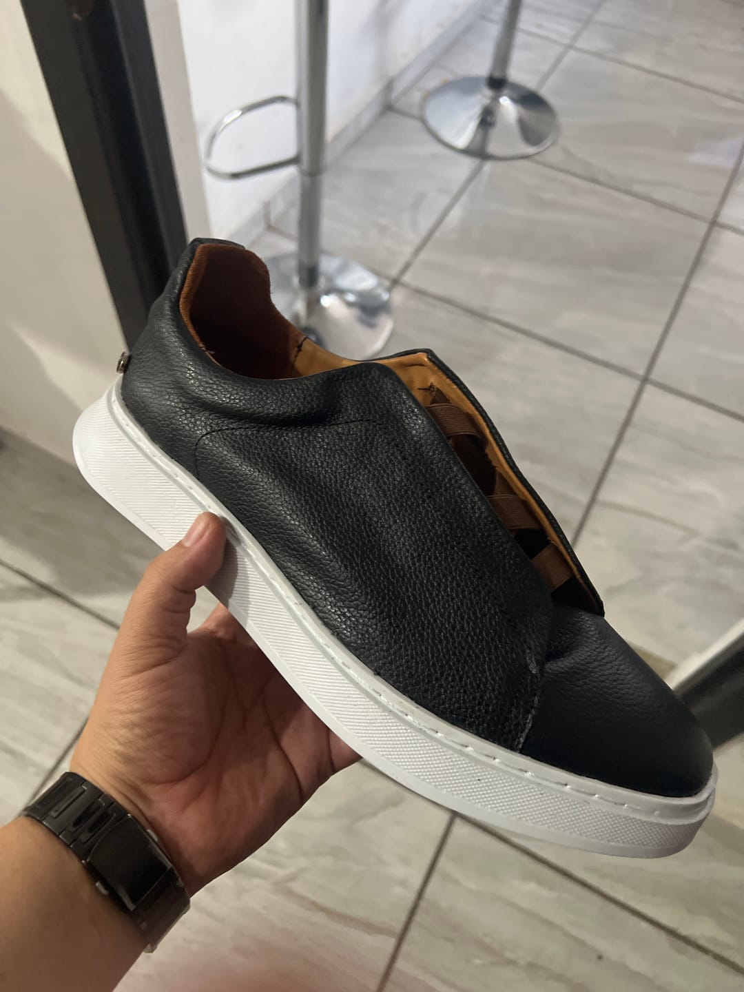 Customer photo review of Tenis sSneakers piel genuina slip on mod 51004 Negro-Bitono