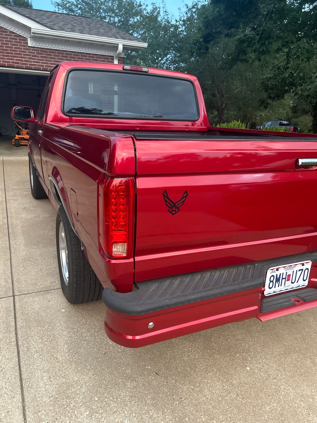 Customer photo review of U.S. Air Force Emblem Wings Magnet