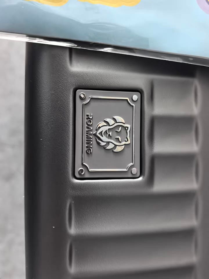 Customer photo review of Captain Aluminum Frame Check-In