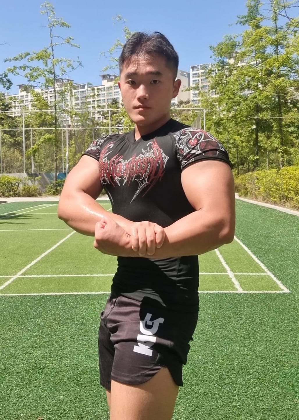 Customer photo review of Void Tech™ Armored Short Sleeve Compression [BLOOD METAL]