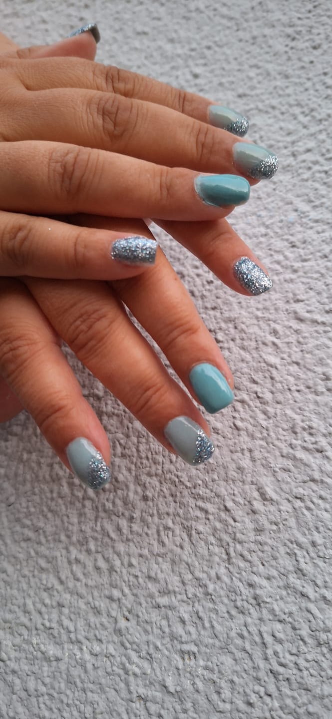 Customer photo review of Frozen Sky Dipping Powder