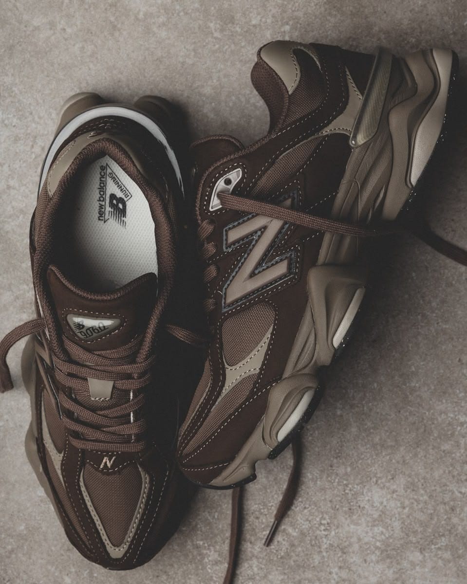 Customer photo review of New Balance 9060 Shoes