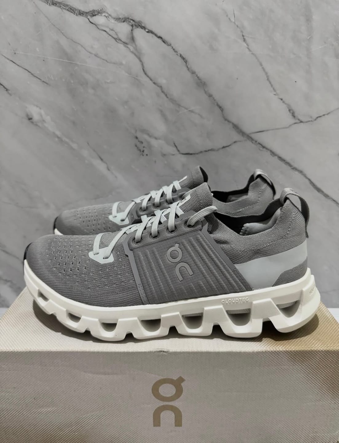 Customer photo review of CloudSwift 4 Alloy | Glacier - CSG