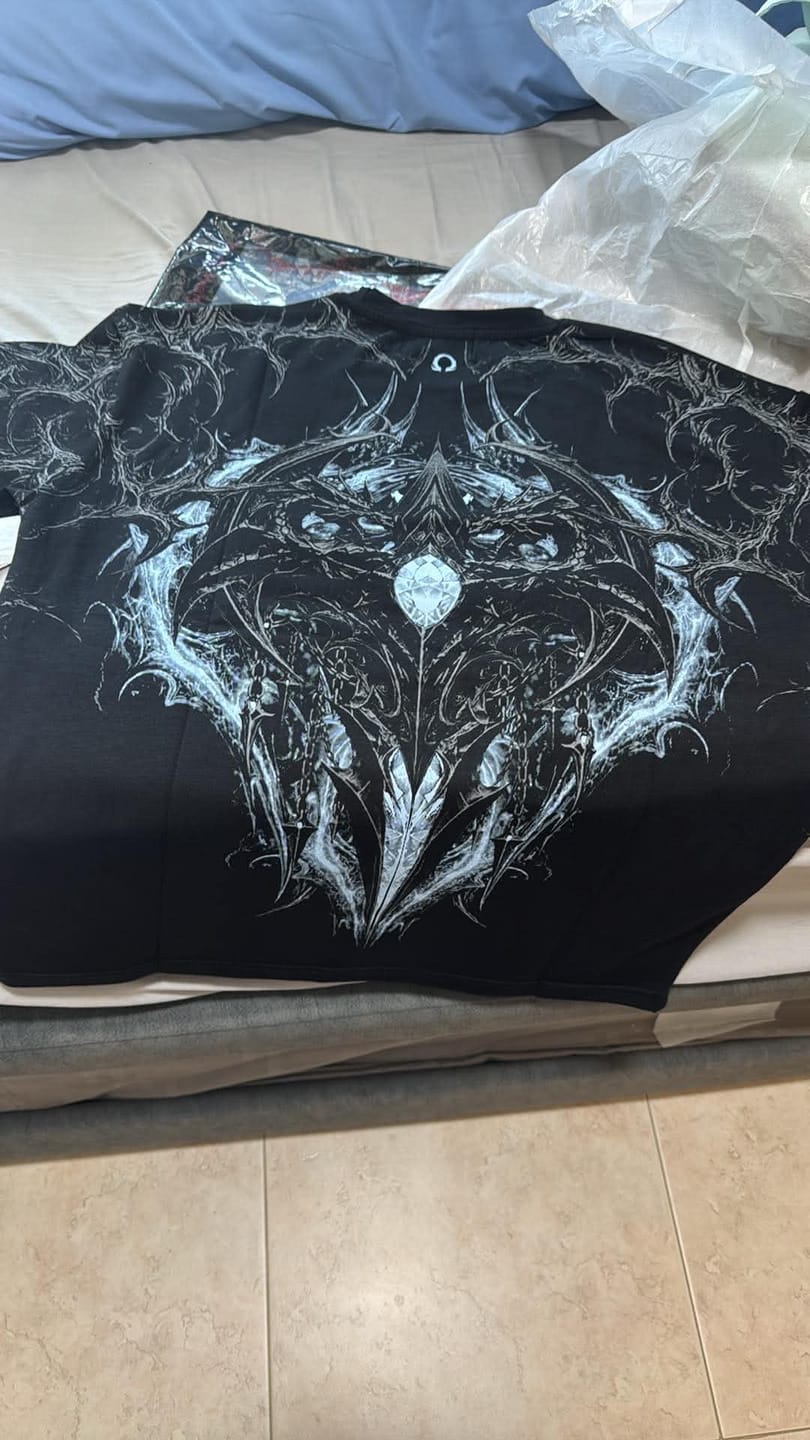 Customer photo review of Women's Aetherite Oversized Lightweight Tee [FROST]