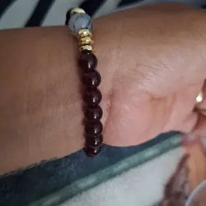 Customer photo review of FuAttract Wealth Attraction & Good Fortune Red Agate Fashion Prosperity Bracelet