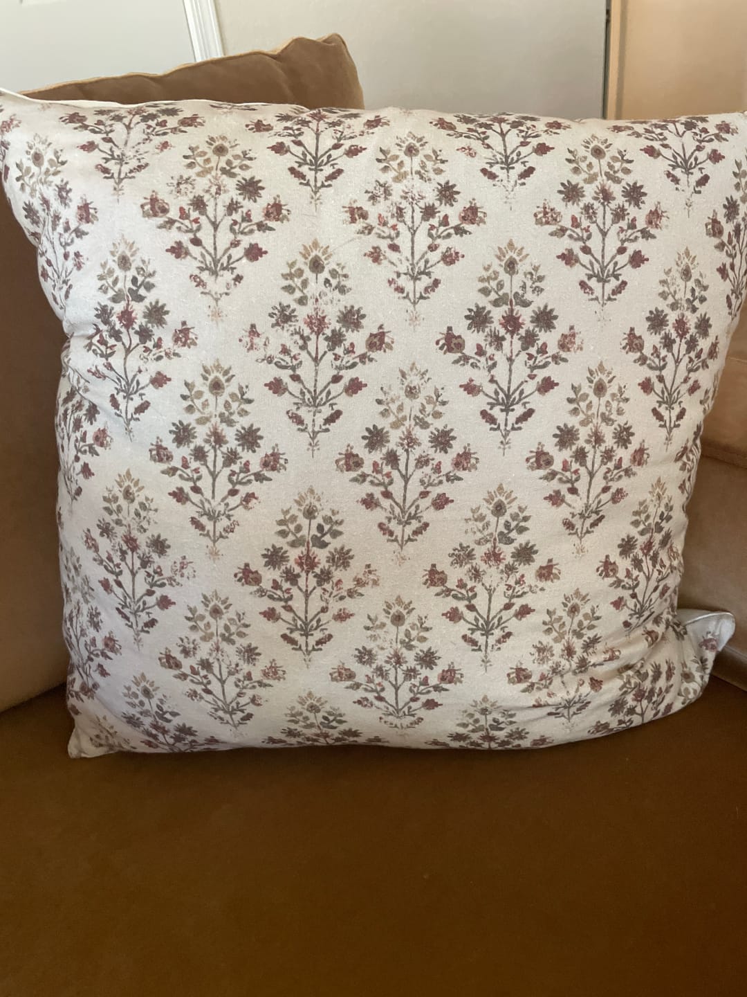 Customer photo review of Afton - 18" | 20" |  22" | 24"
