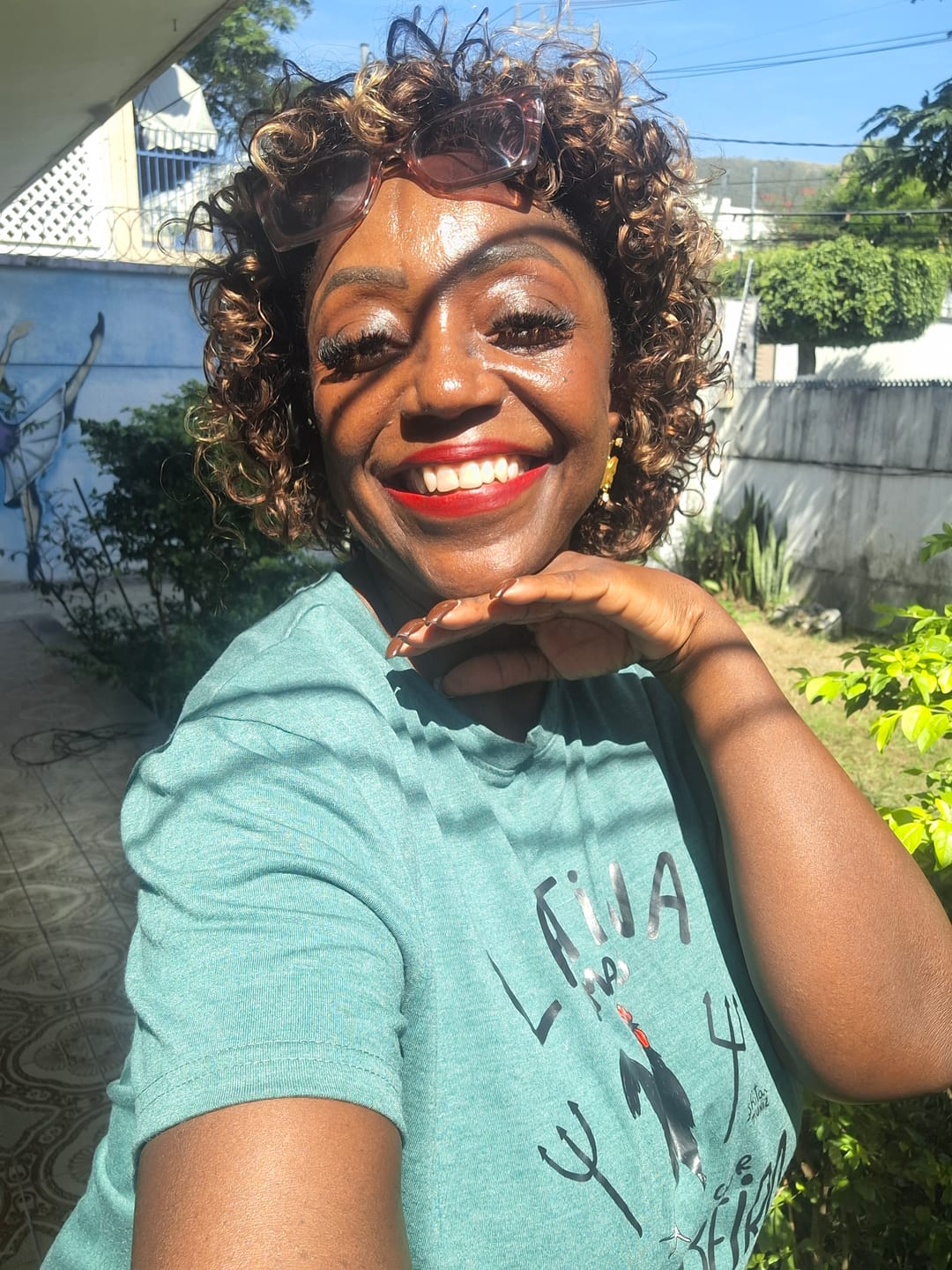 Customer photo review of Wig Humano Processado Flora - Chocolate Iluminado TP1B427