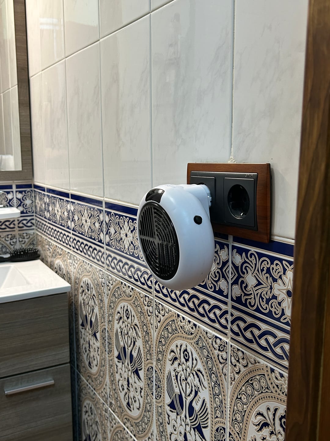 Customer photo review of minicalefactor termocerámico portatil