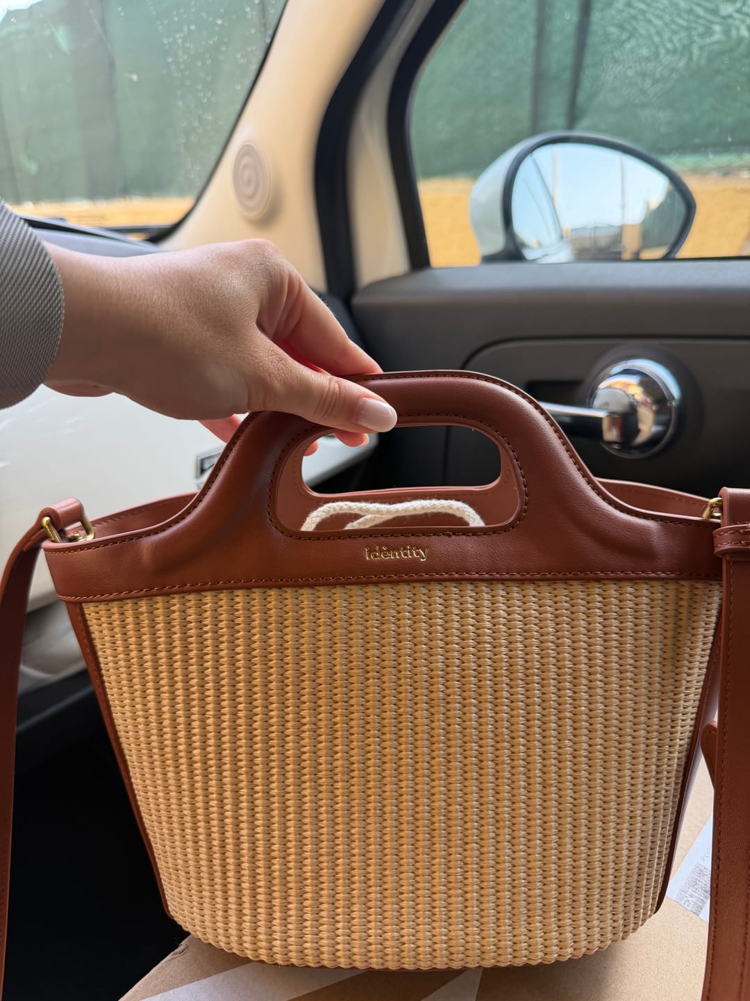 Customer photo review of Borsa a Secchiello Sisal - Cuoio