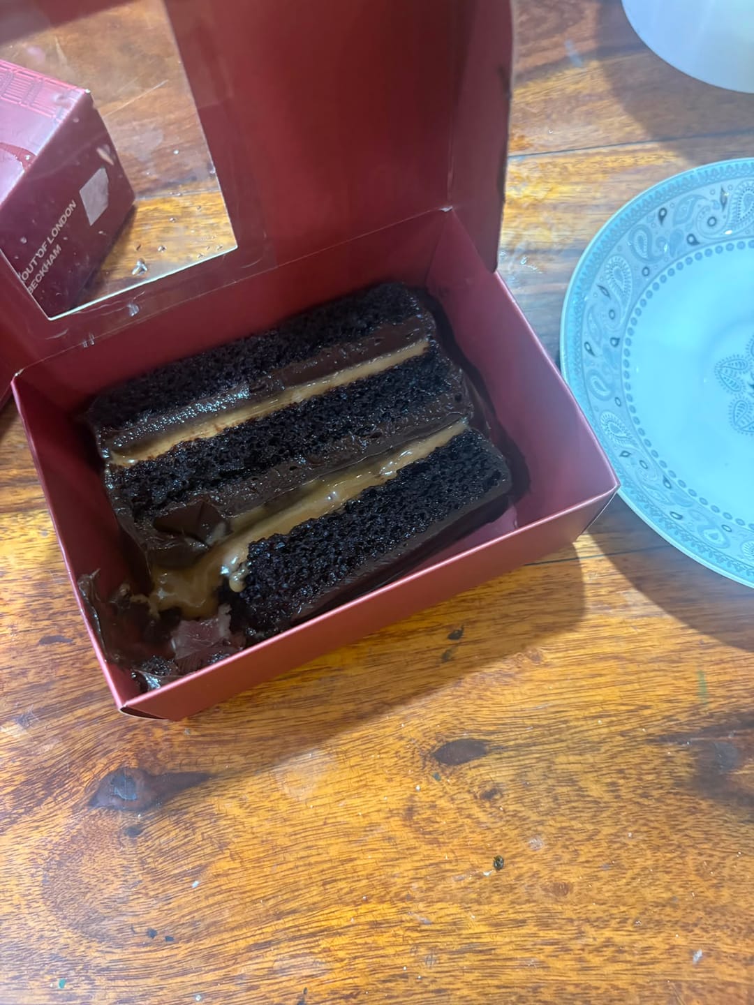 Customer photo review of London Viral Cake Slice [2 Pcs]