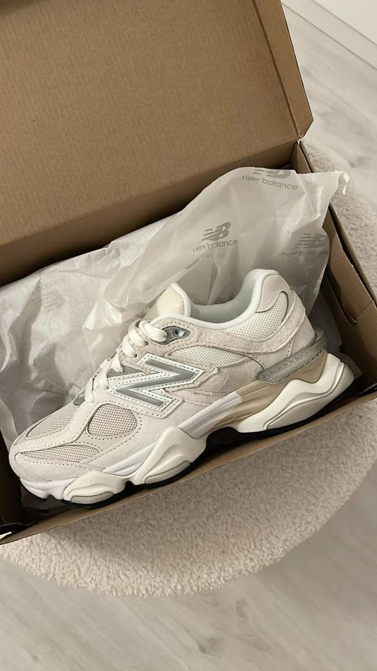 Customer photo review of New Balance 9060 Shoes