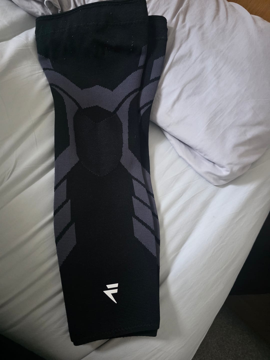 Customer photo review of Compression Sleeves V2 for Knees and Legs